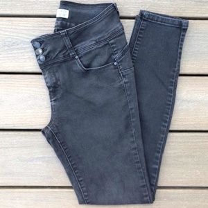 Wax Jean Black Size 9